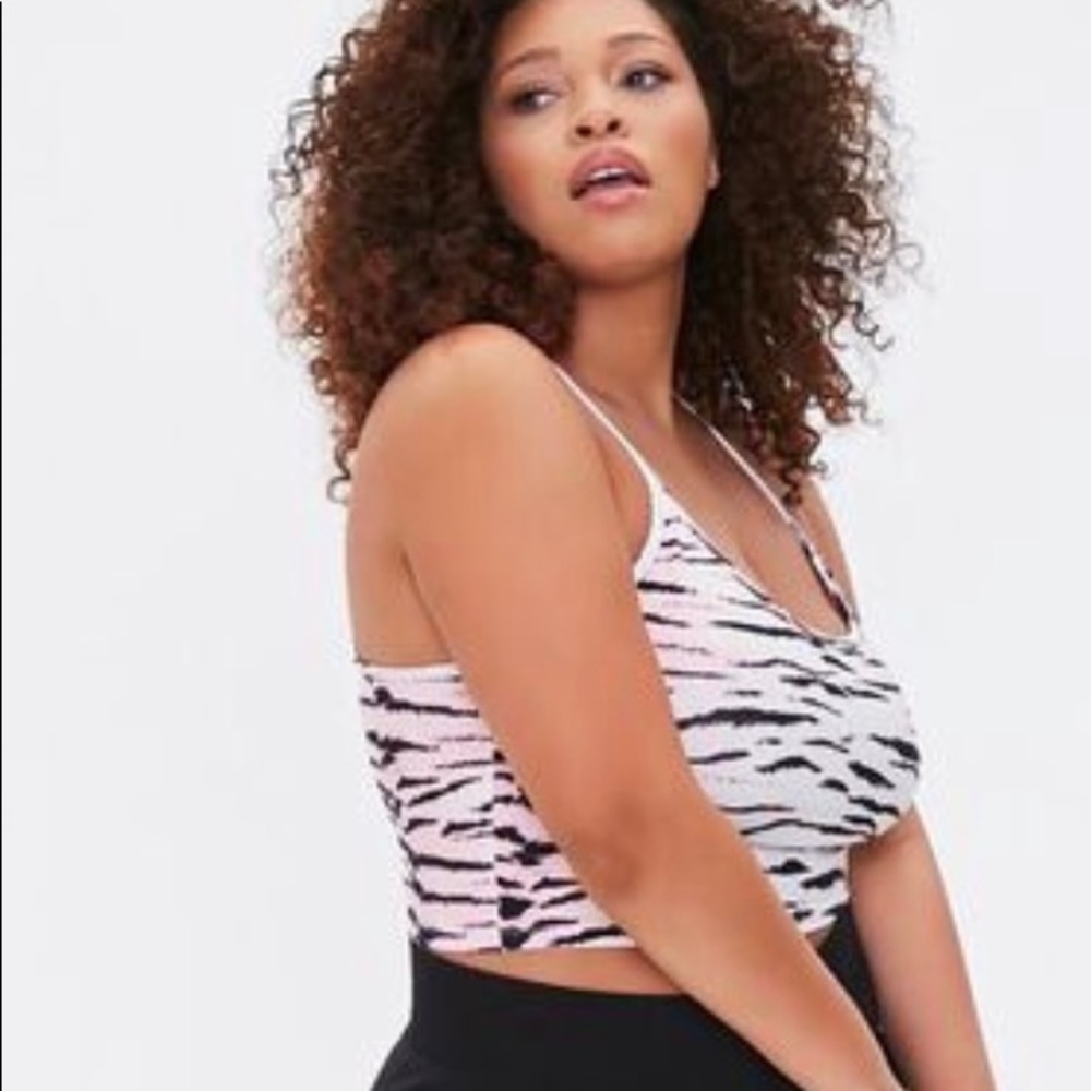 Plus Size Active Tiger Striped Cami